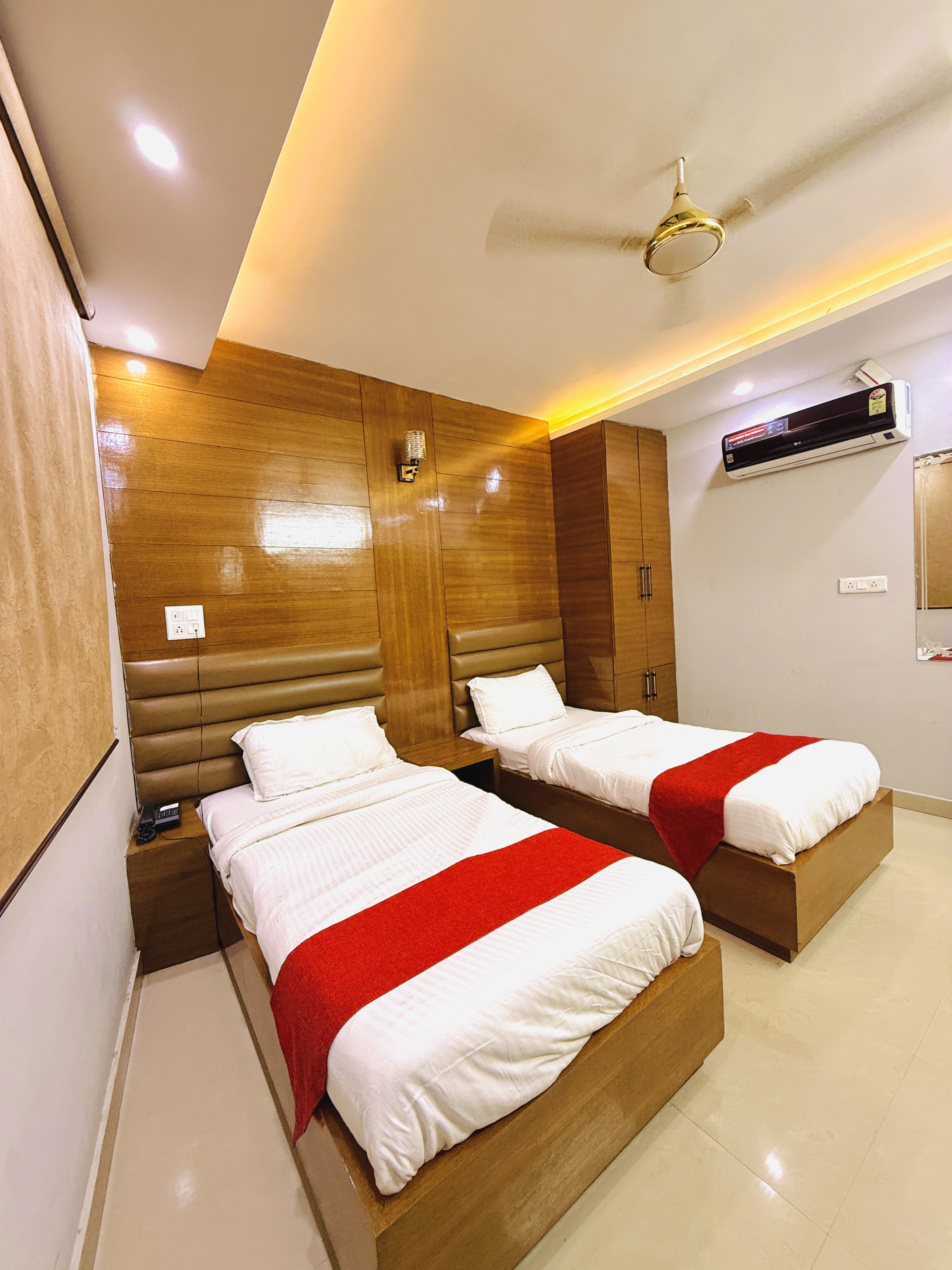 Deluxe Twin Room